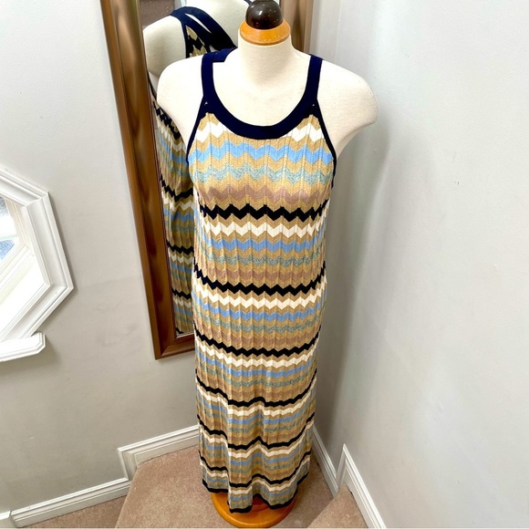 NWT River Island sleeveless knit max dress with chevron pattern. - Picture 4 of 14